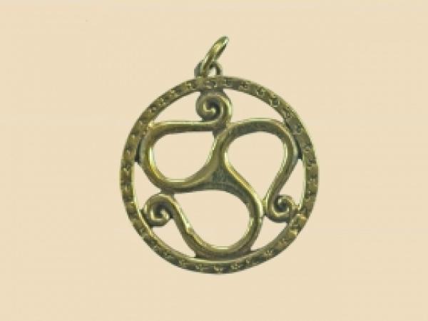 Triskelenanhänger (Bronze CP-51)